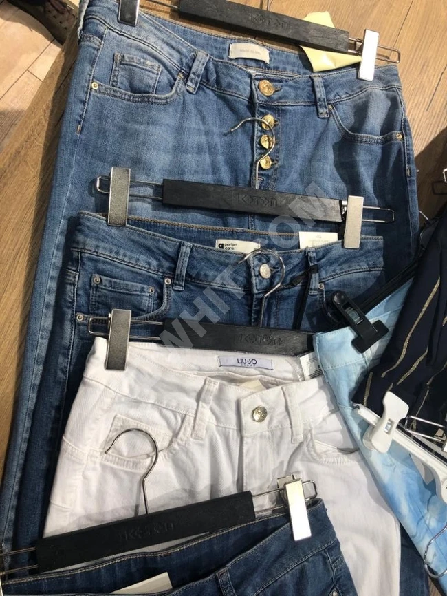 Ünlü bir marka ve dünya markası olan jeans pantolonu