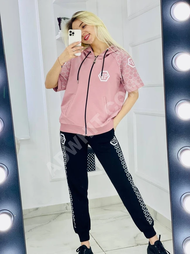 بيجامة نسائية