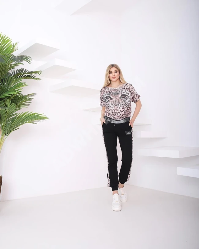 بيجامة نسائية