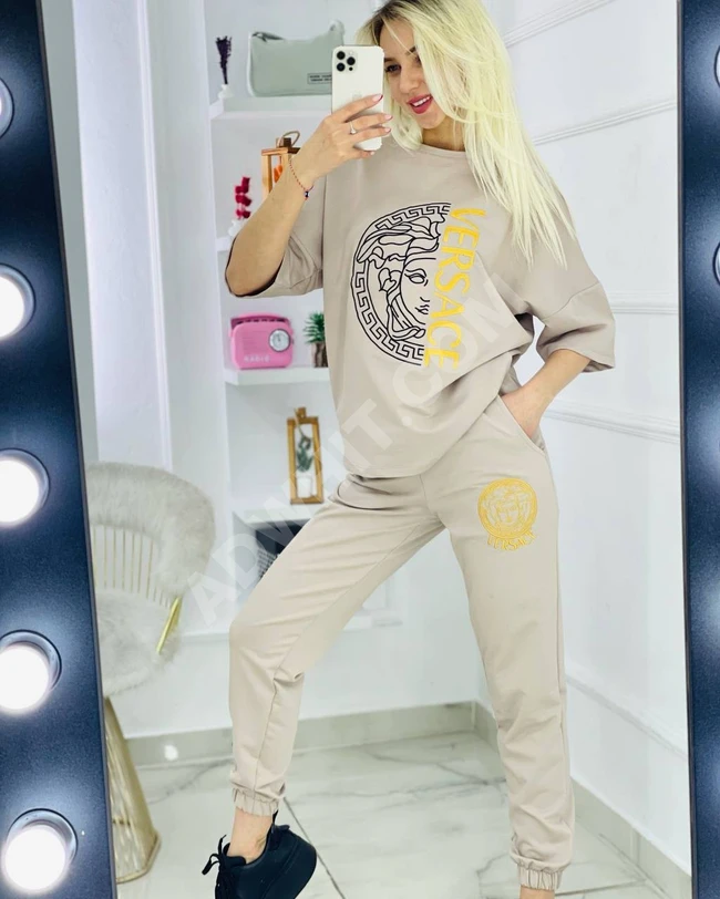 بيجامة نسائية