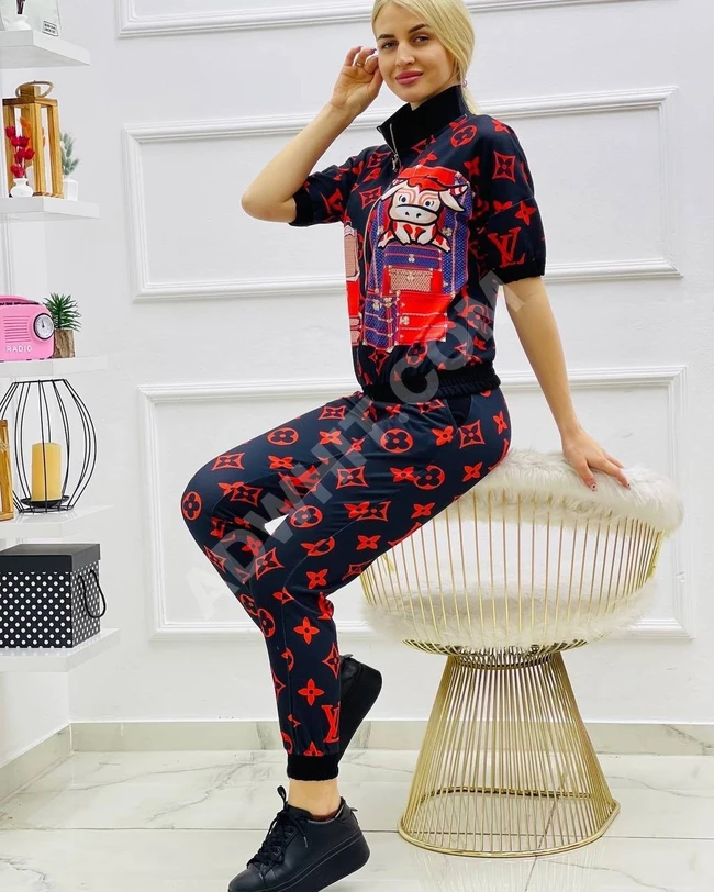 بيجامة نسائية