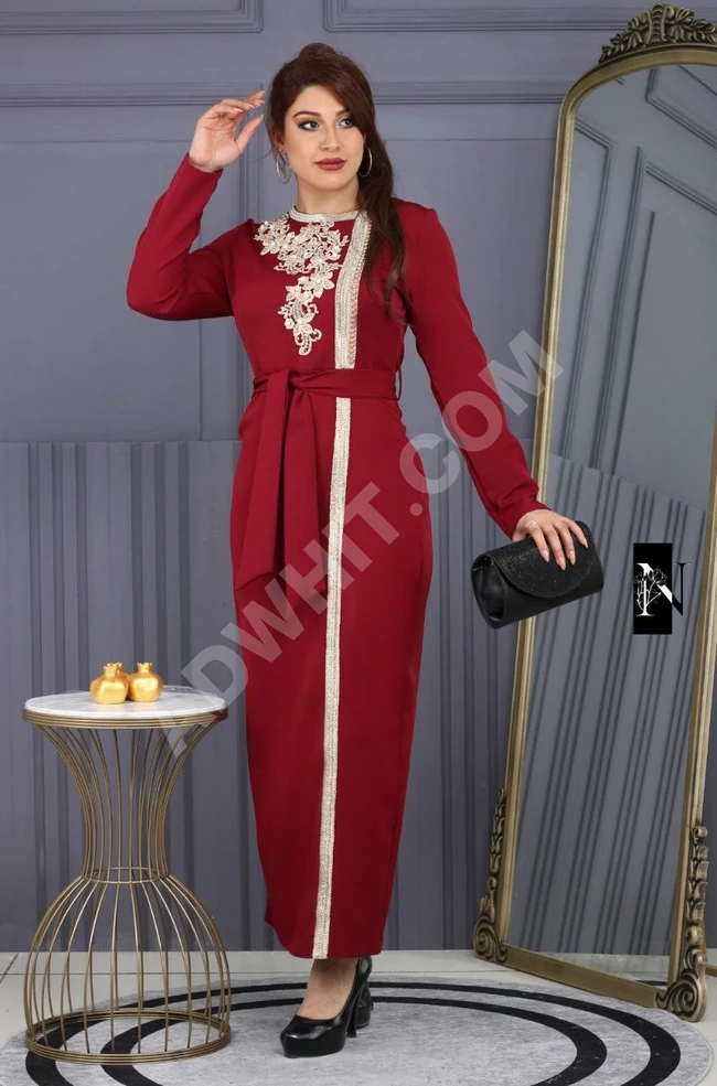 فستان نسائي طويل