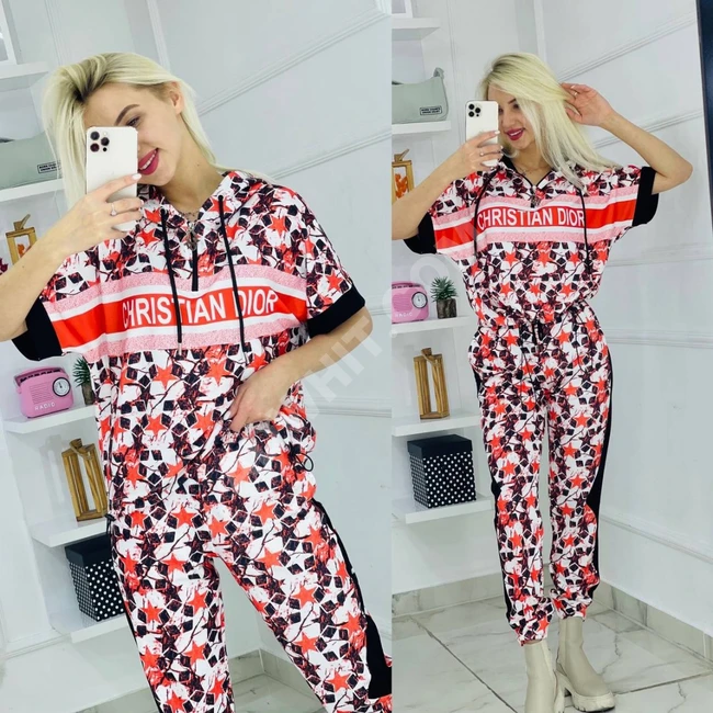 بيجامة نسائية