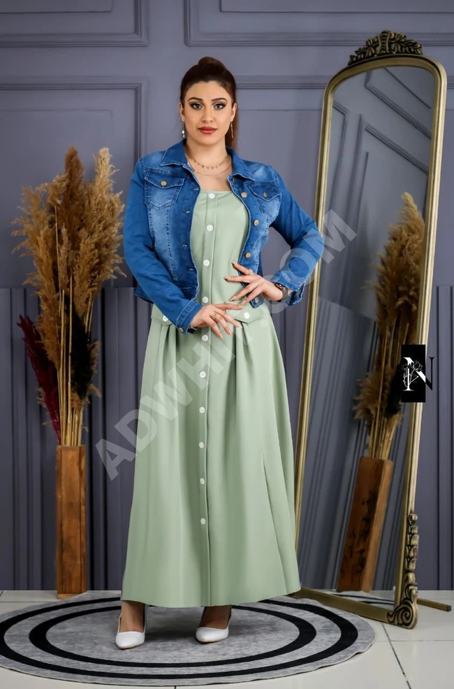 فستان نسائي