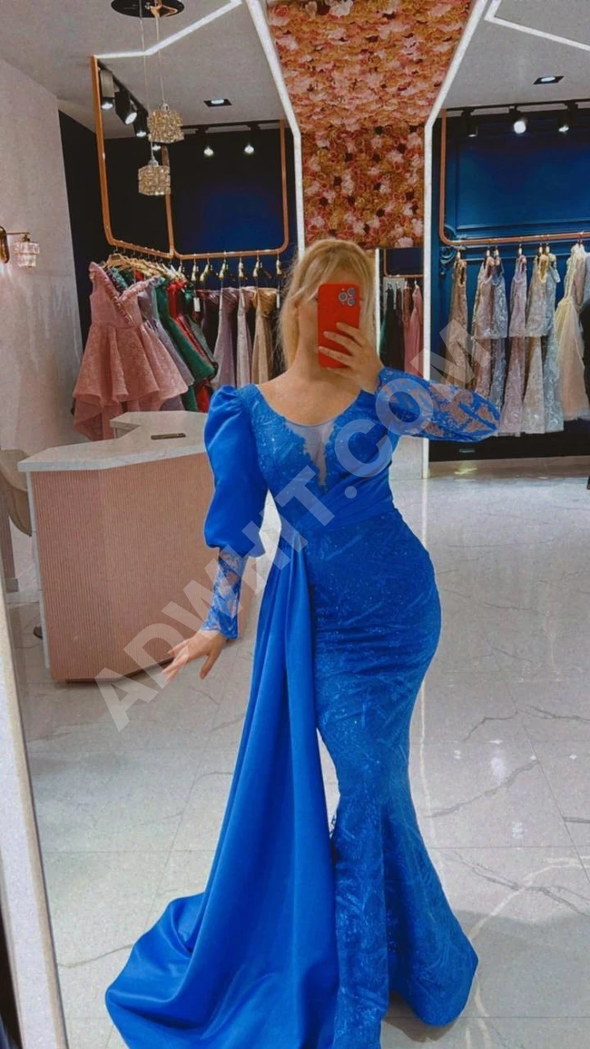 فستان نسائي