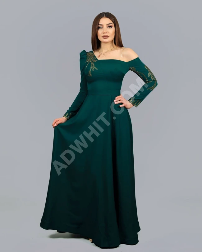 فستان نسائي