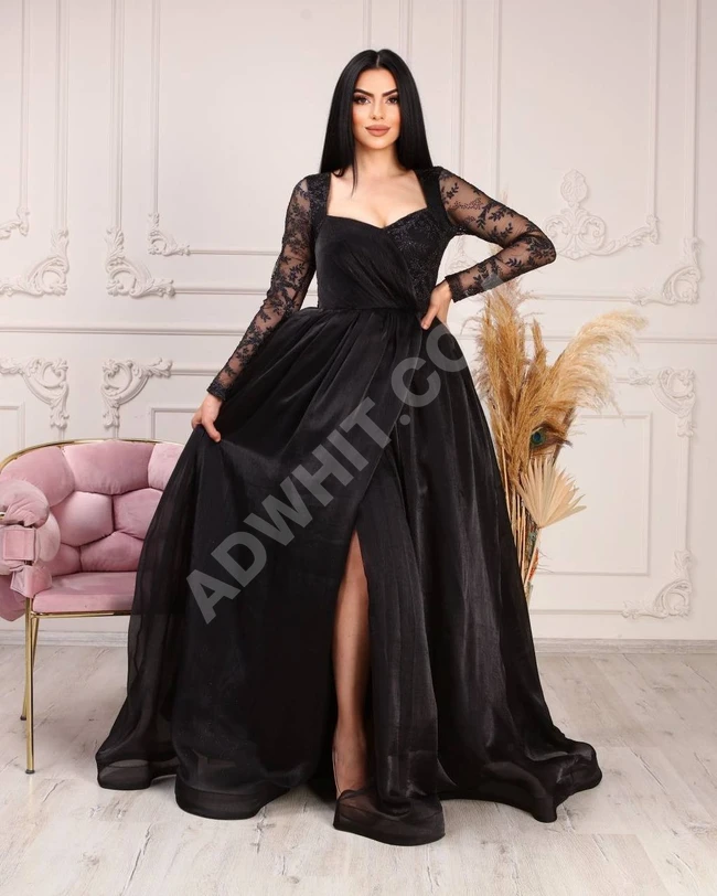 فستان نسائي