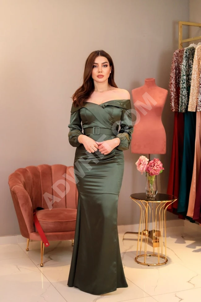 فستان نسائي