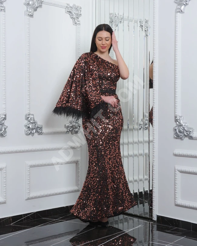 فستان نسائي