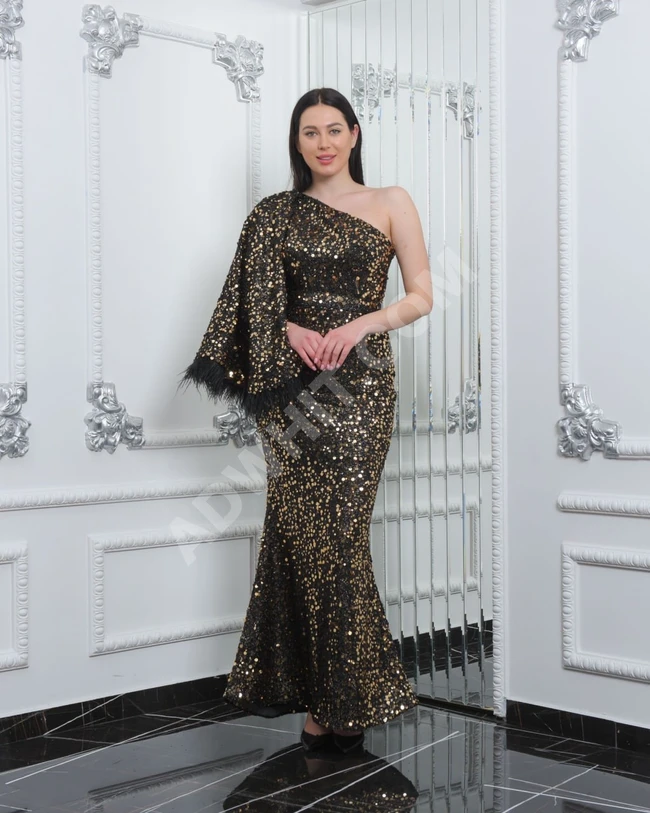 فستان نسائي