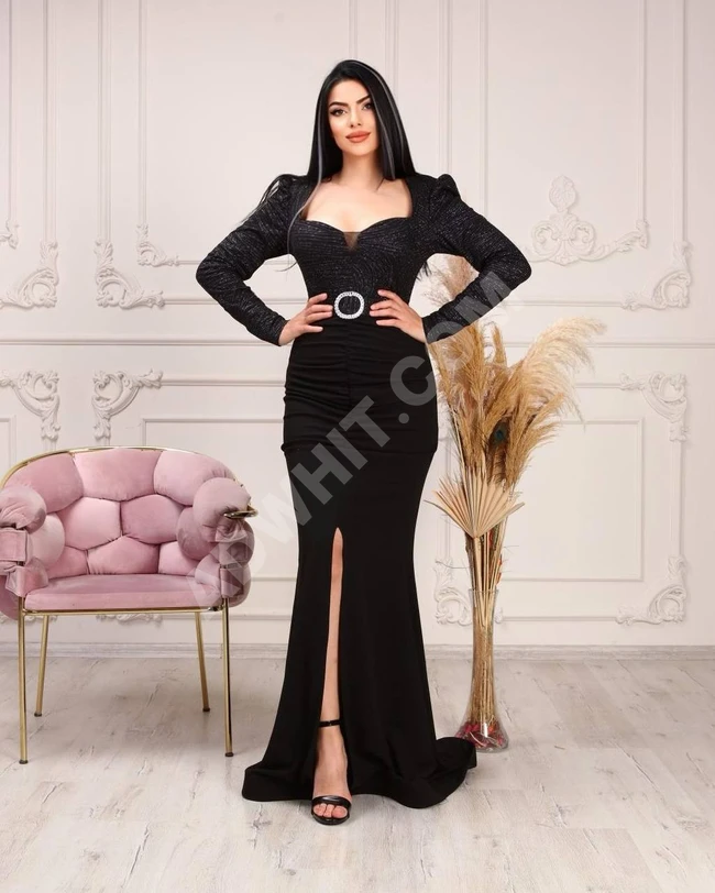 فستان نسائي