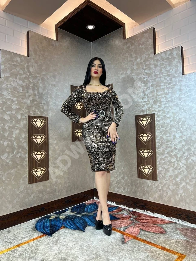 فستان نسائي