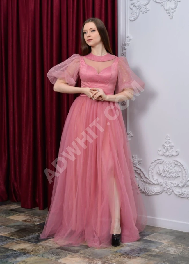 فستان نسائي