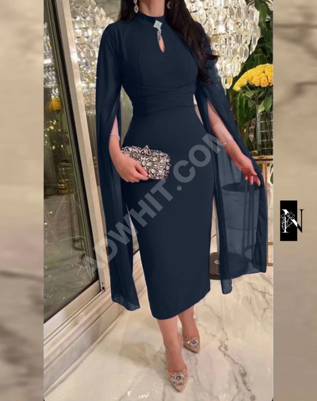 فستان نسائي