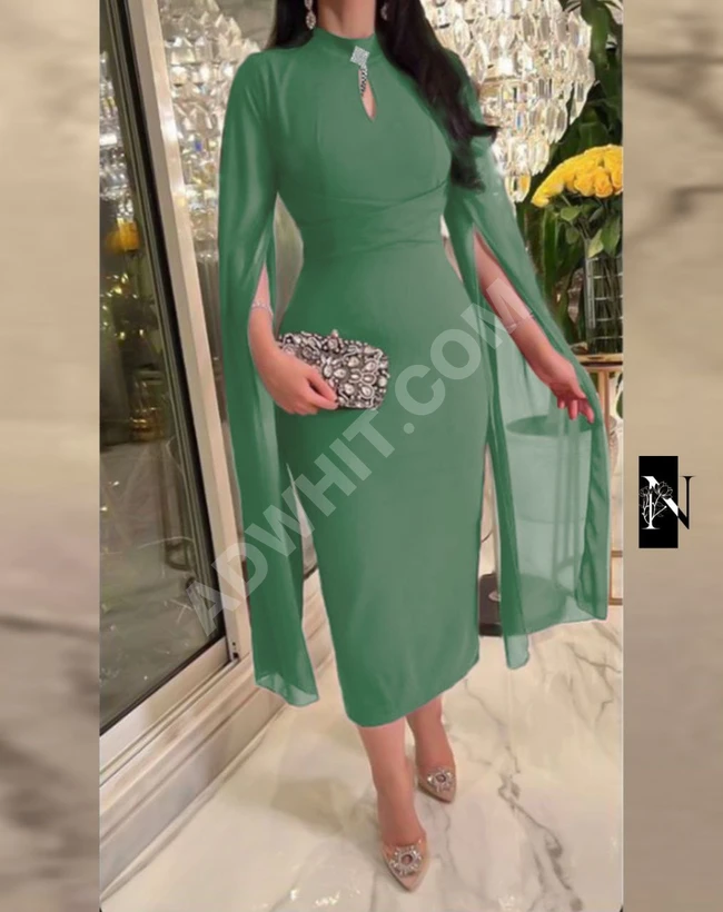 فستان نسائي