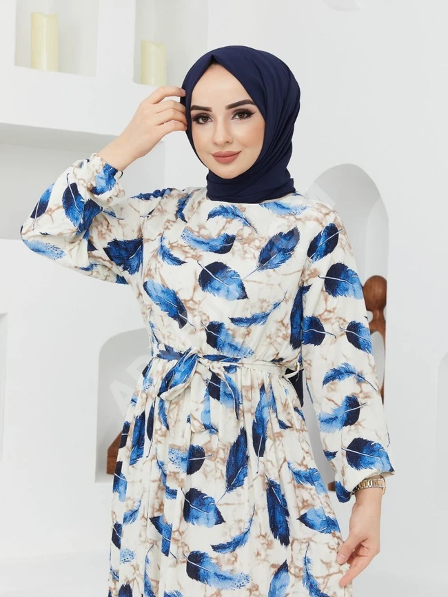 فستان نسائي