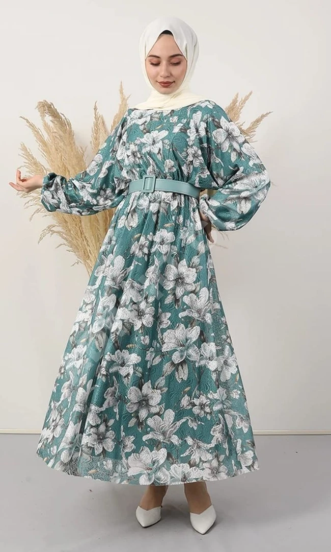 فستان نسائي