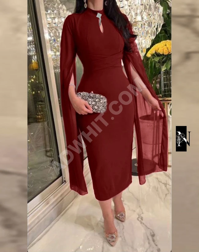 فستان نسائي