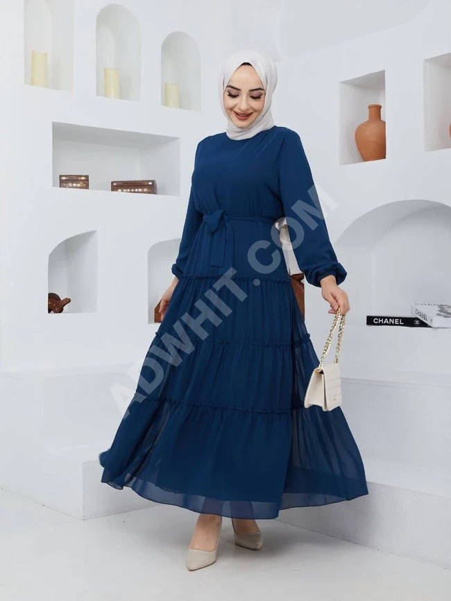 فستان نسائي