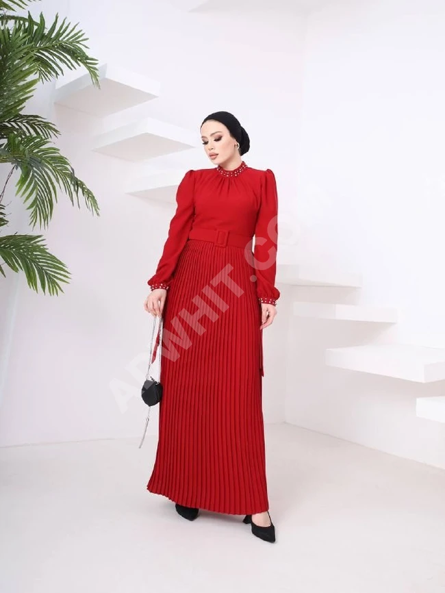 فستان نسائي