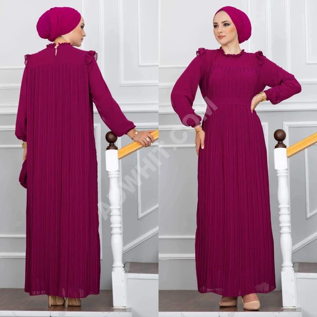 فستان نسائي