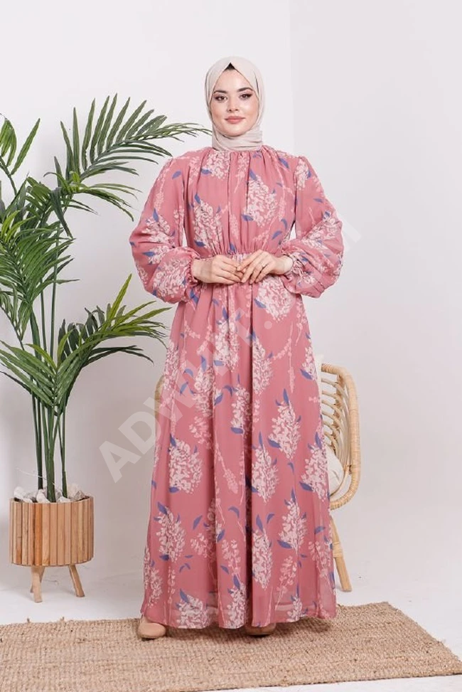 فستان نسائي