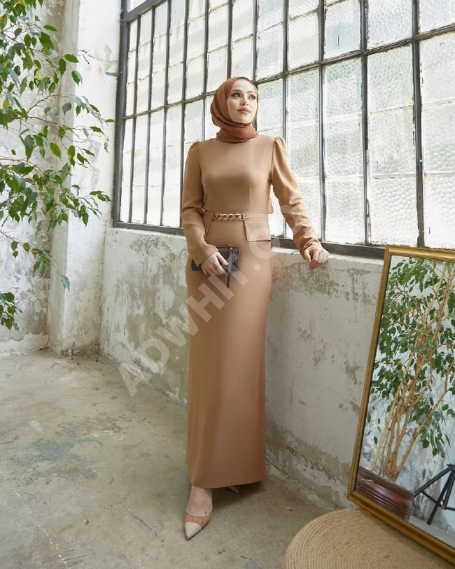 فستان نسائي