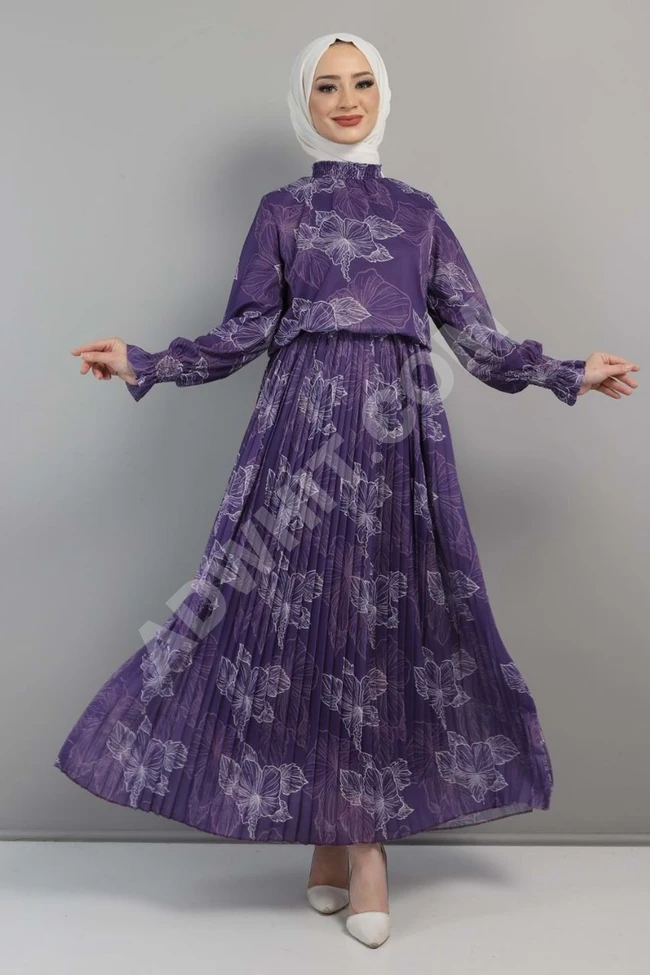 فستان نسائي