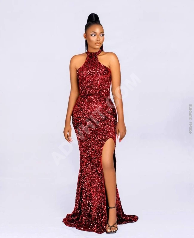 فستان نسائي