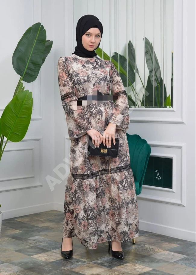 فستان نسائي