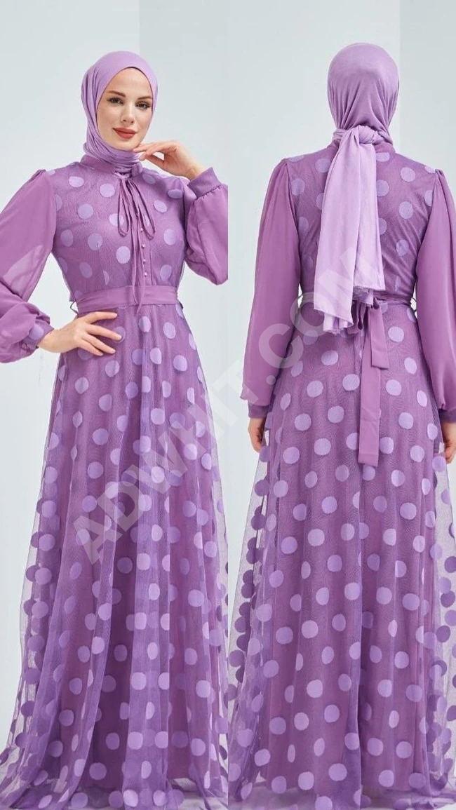 فستان نسائي