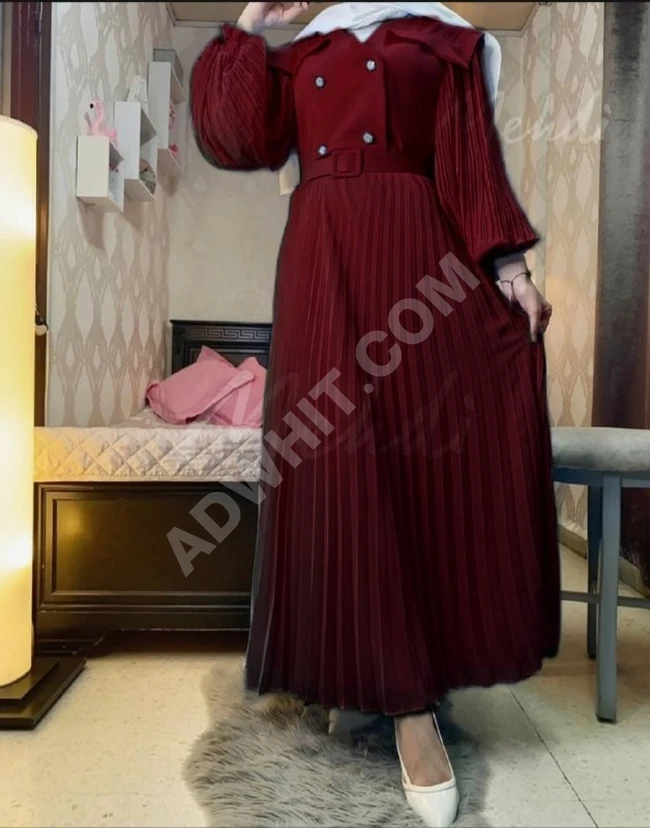 فستان نسائي