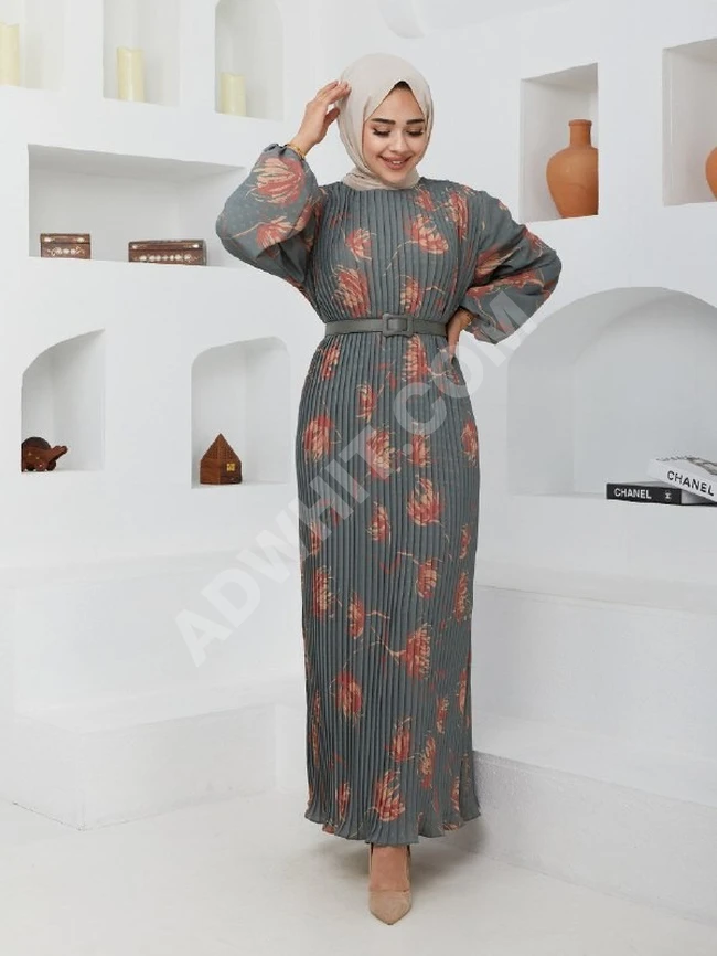 فستان نسائي