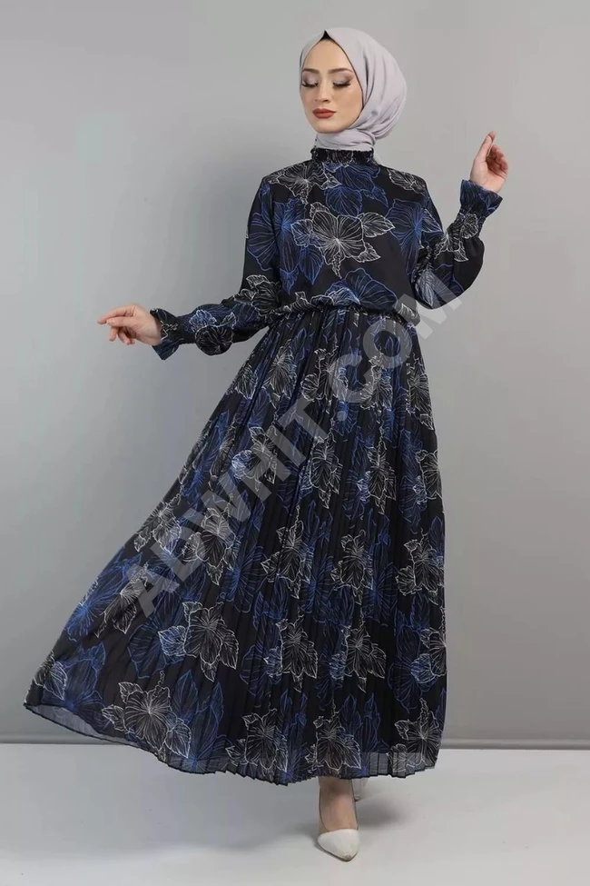 فستان نسائي