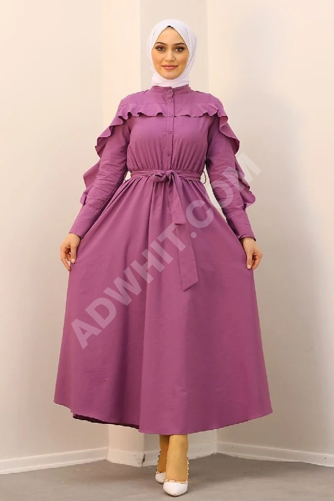 فستان نسائي