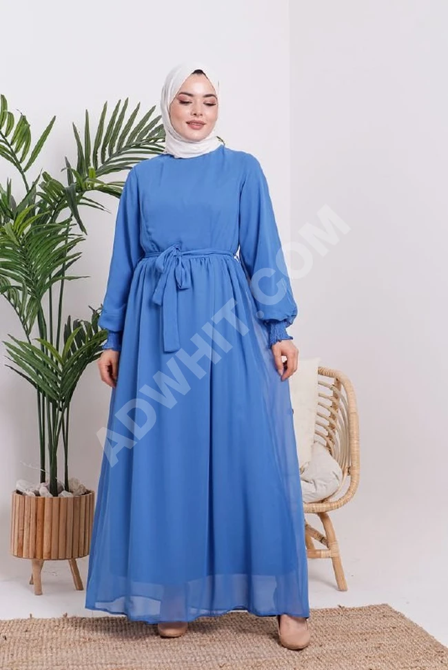 فستان نسائي