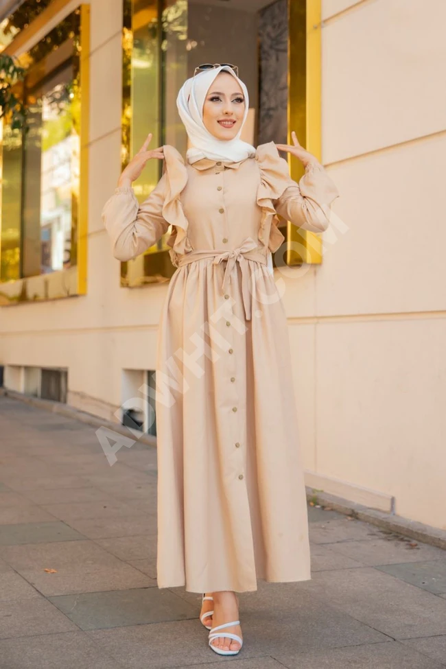 فستان نسائي