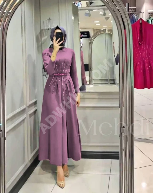 فستان نسائي