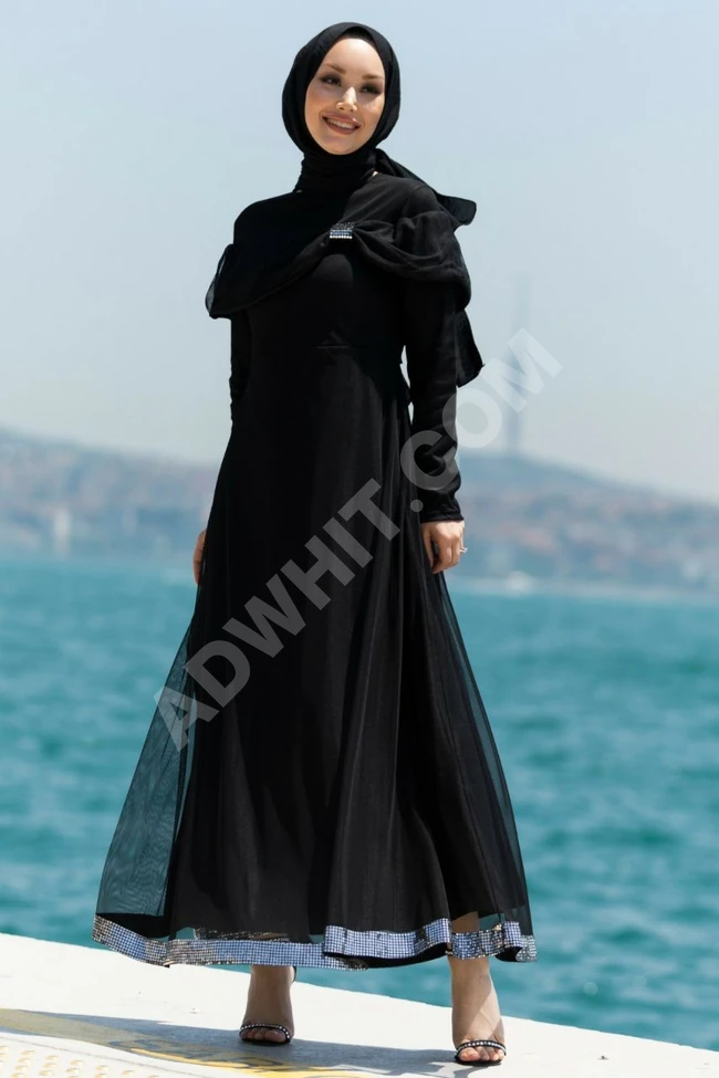 فستان نسائي