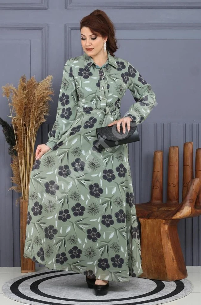 فستان نسائي