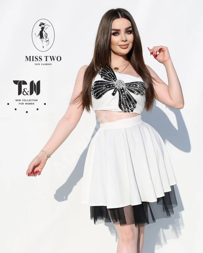 فستان نسائي