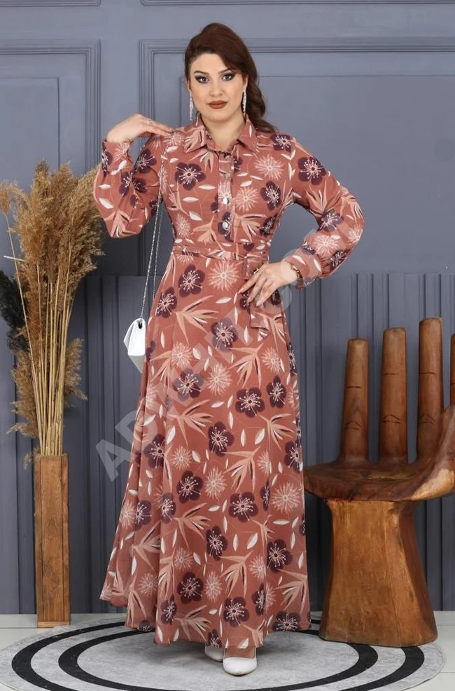 فستان نسائي