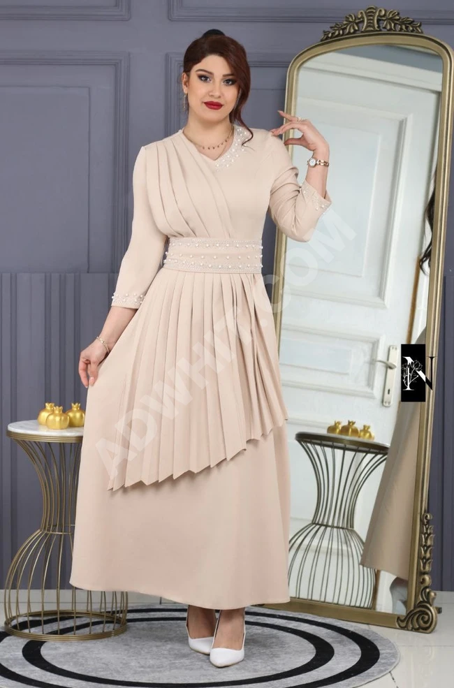 فستان نسائي