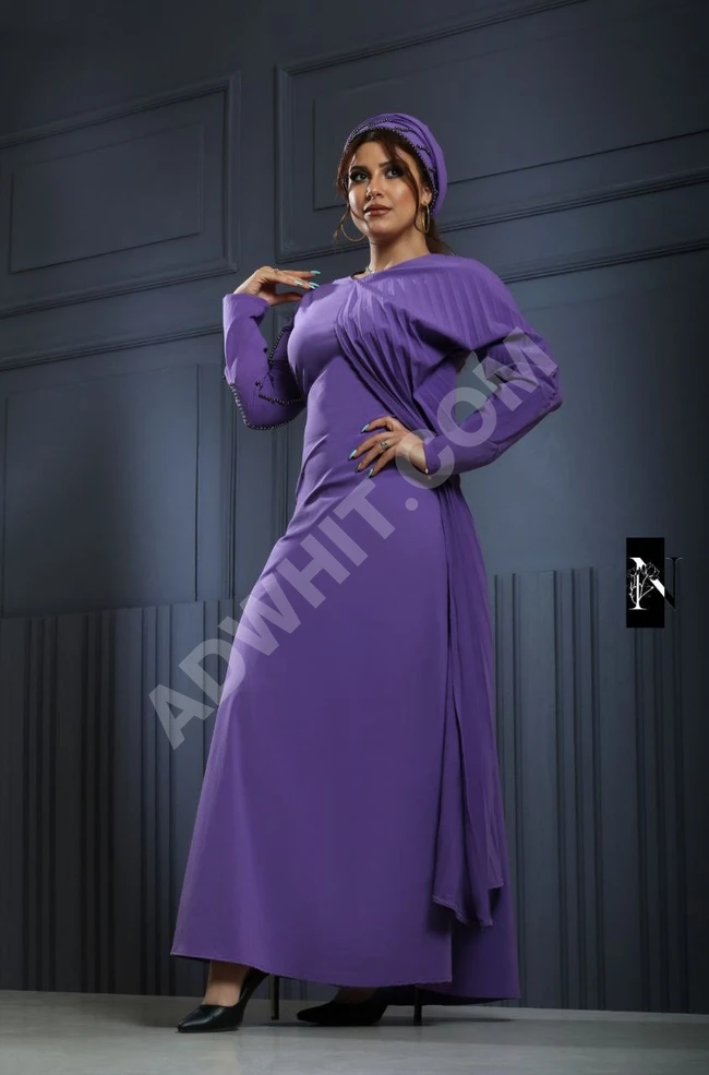 فستان نسائي