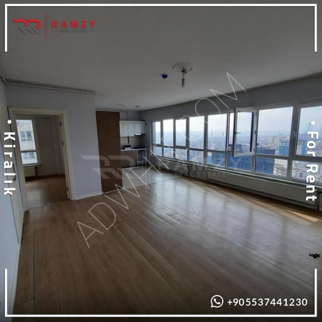 شقة غرفة وصالة فارغة للإيجار السنوي ضمن مجمع سكني في اسطنبول الأوروبية - اسنيورت 