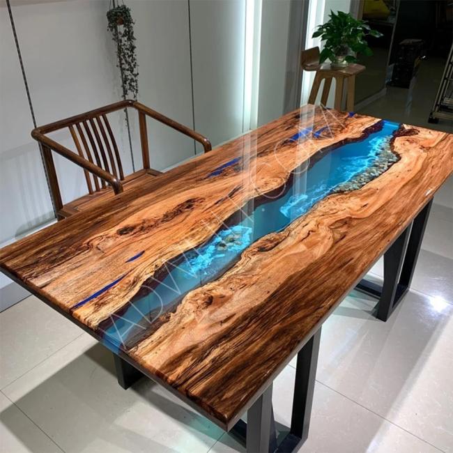 طاولات الايبوكسي الخشبية