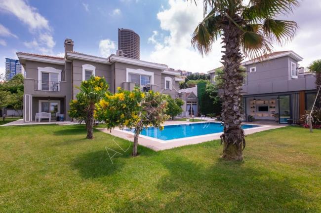 HT-1614 Ultra-luxury detached villa in Buyukcekmece