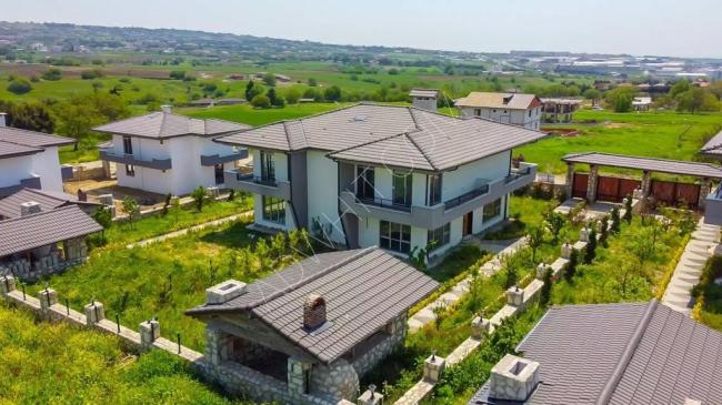 HT-1618 Detached Villa with Nature View in Silivri