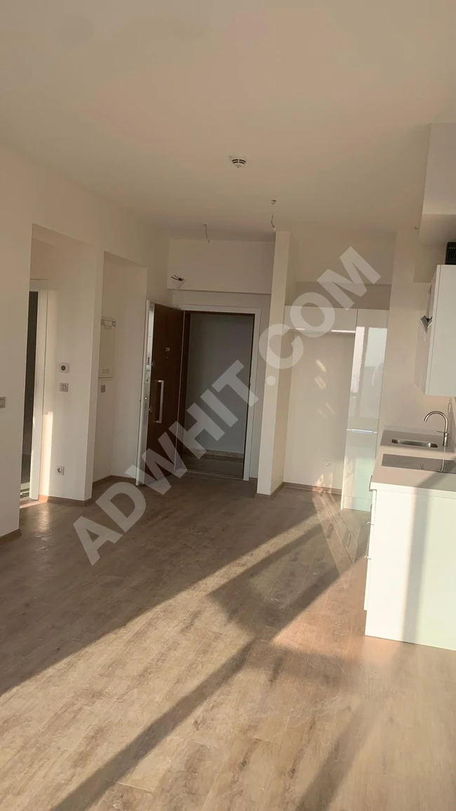 Apartment in Istanbul for sale on the Asian side, Kartal district 1 + 1