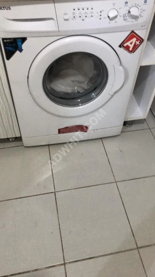  8 000 